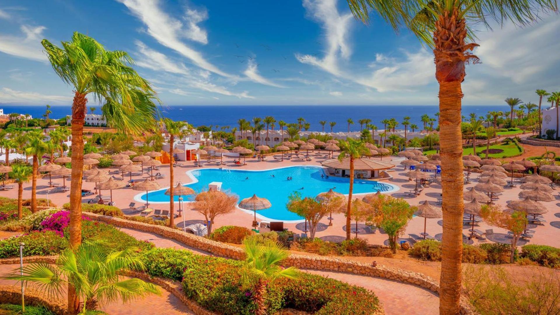 Domina Coral Bay Resort, Diving , Spa & Casino Sharm el Sheikh Esterno foto Club Med Club Cala Galdana, Menorca, Spain